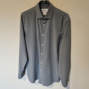 Mizzen + Main Checkered Gingham Button Down Shirt  - Size Medium Trim Fit